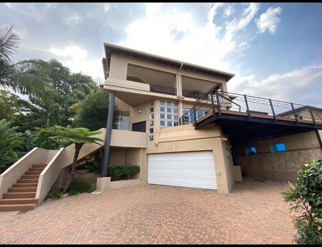 4 BEDROOM HOUSE FOR SALE IN WATERKLOOF RIDGE